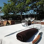 Hotel Restaurant Les Glycines