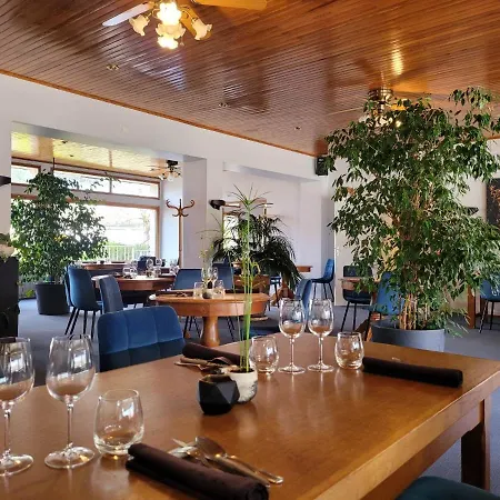 Restaurant Les Glycines 酒店