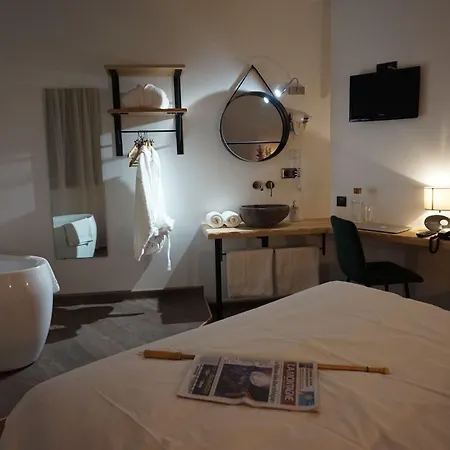 Restaurant Les Glycines Hotel 3*