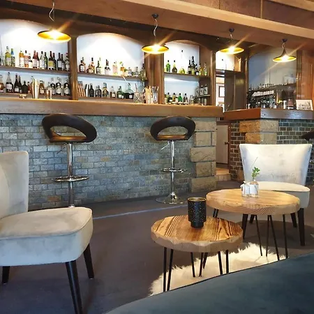 Restaurant Les Glycines 3* Vieille-Brioude