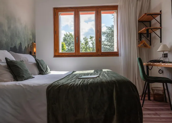 Restaurant Les Glycines מלון