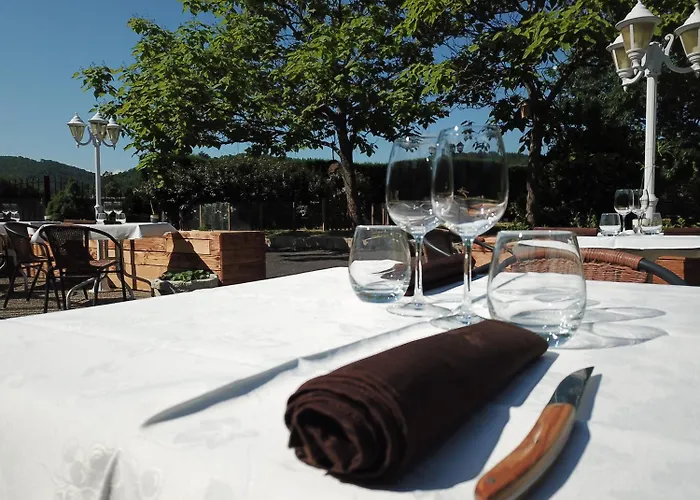 מלון Restaurant Les Glycines